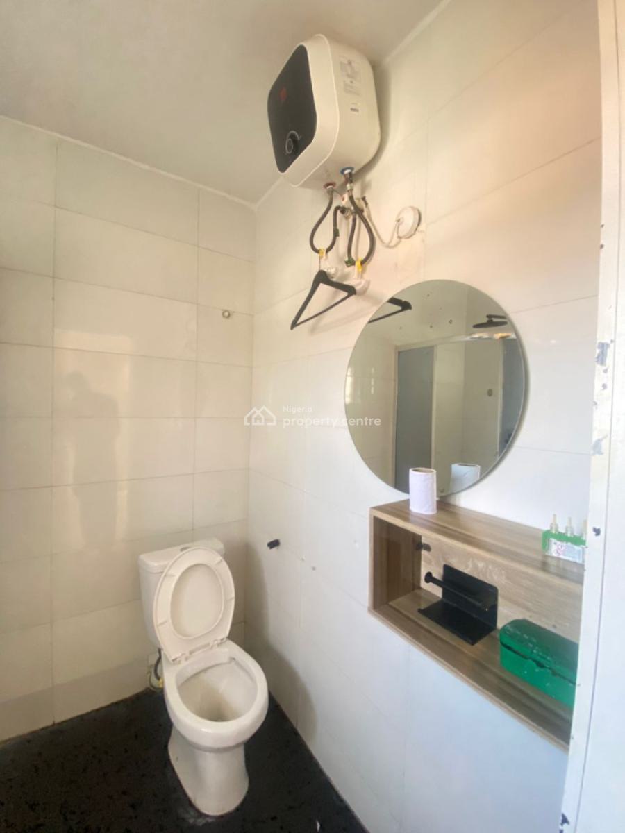 2 Bedroom Apartment in Lekki Phase 1, Lekki Phase 1, Lekki, Lagos, Flat / Apartment for Rent