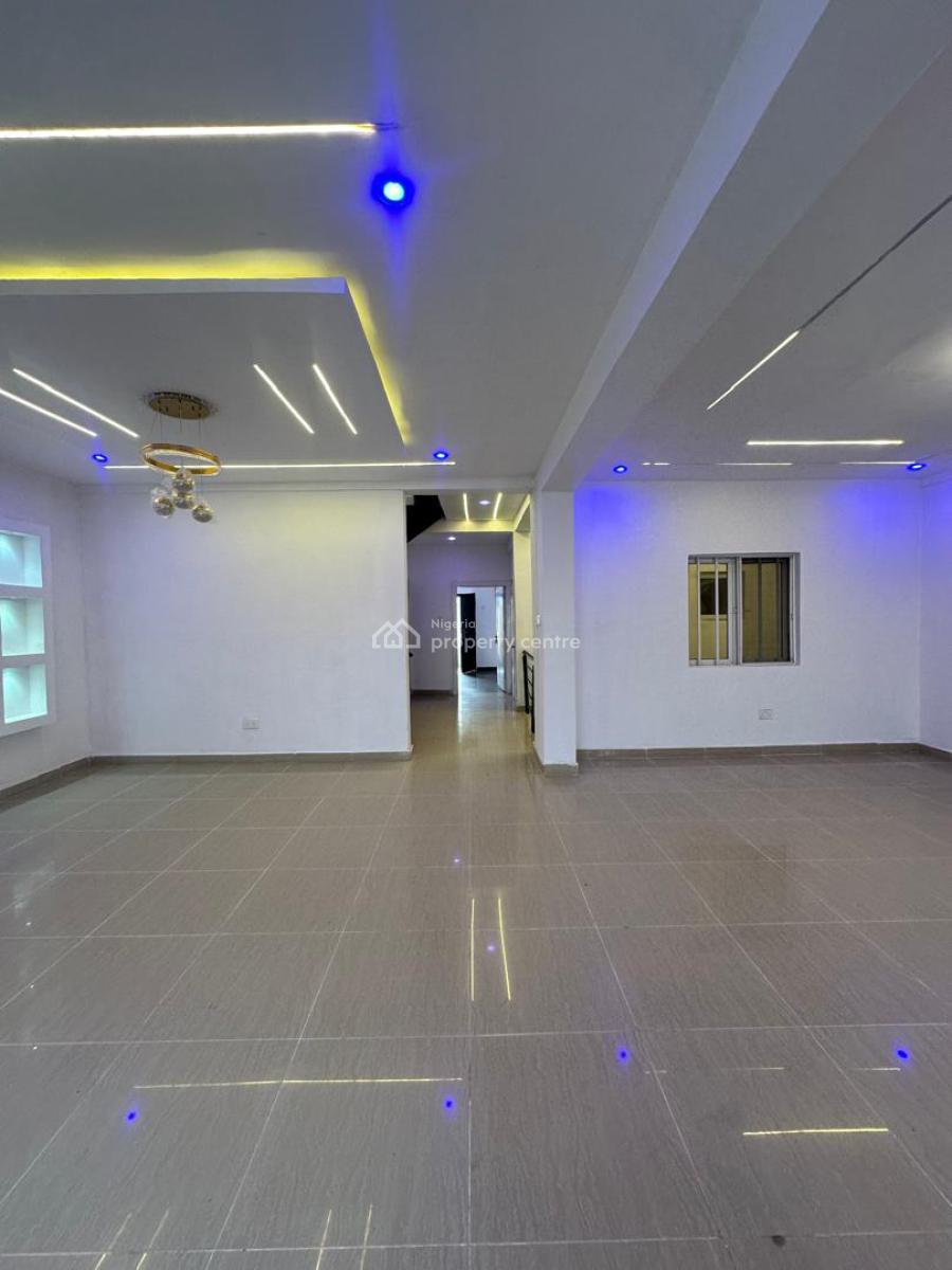 Super Spacious Self Compound 4 Bed Terrace  Duplex + Massive Bq, Ikota, Lekki, Lagos, Terraced Duplex for Sale