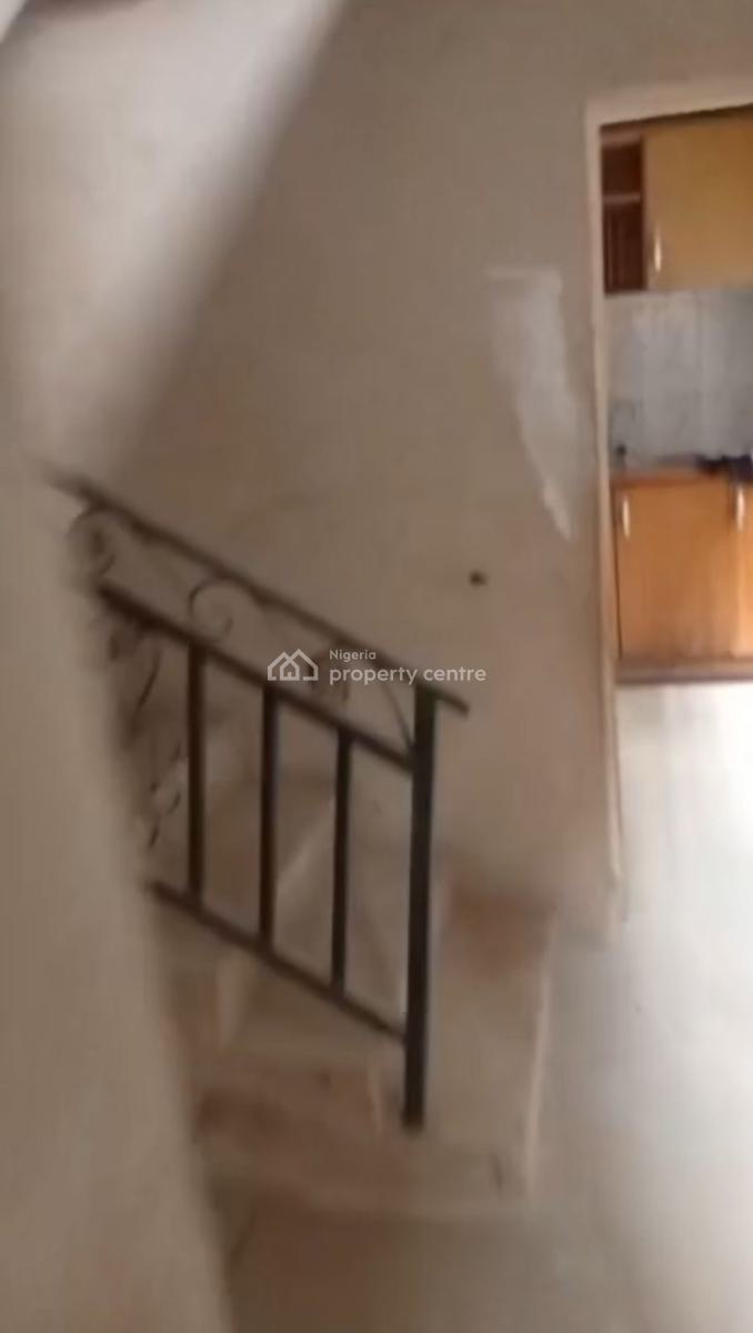 Decent 3 Bedroom Terrace Duplex, Soluyi, Gbagada, Lagos, Terraced Duplex for Rent