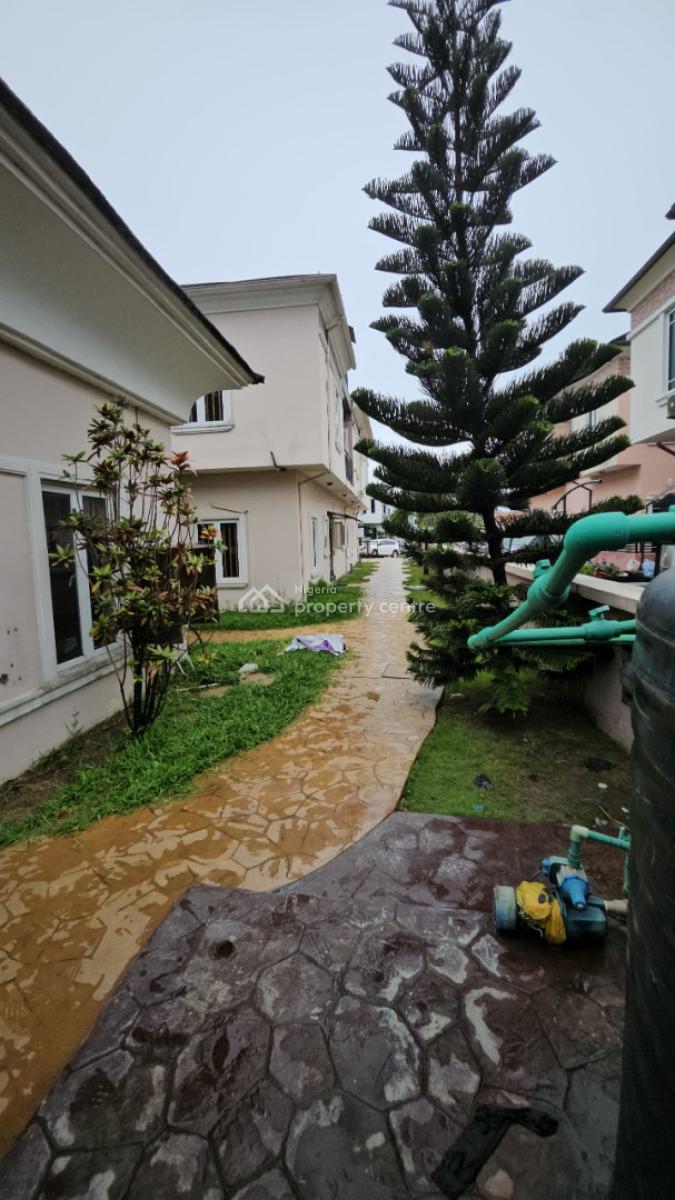5 Bedroom Semi-detached Duplex with Bq, Royal Gardens Estate,  Ajah,, Lekki, Lagos, Semi-detached Duplex for Rent
