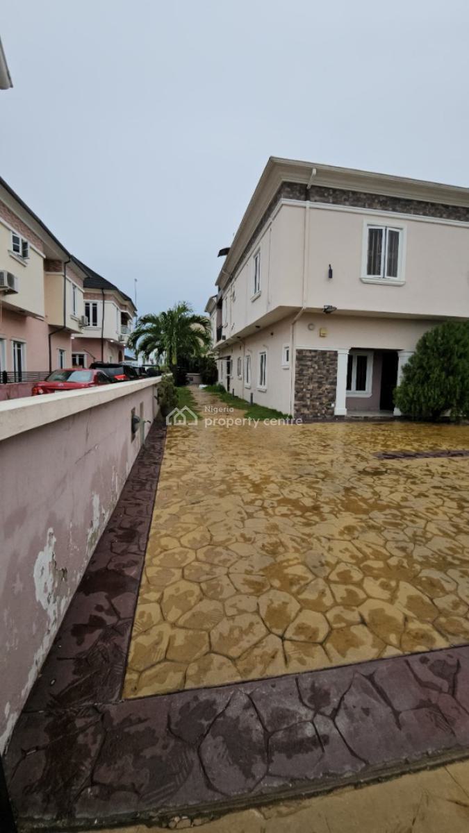 5 Bedroom Semi-detached Duplex with Bq, Royal Gardens Estate,  Ajah,, Lekki, Lagos, Semi-detached Duplex for Rent