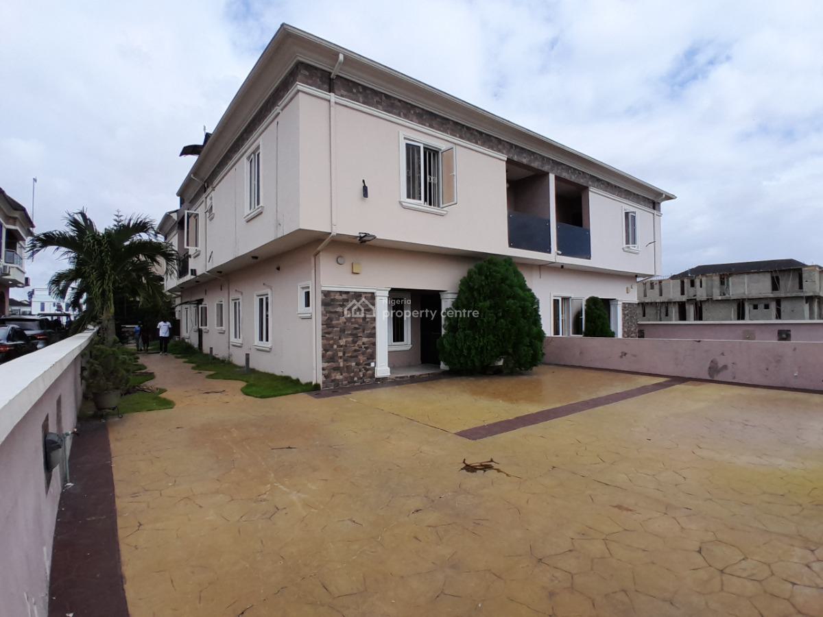 5 Bedrooms Semi-detached Duplex with Bq, Royal Gardens Estate, Ajah, Lagos, Semi-detached Duplex for Rent