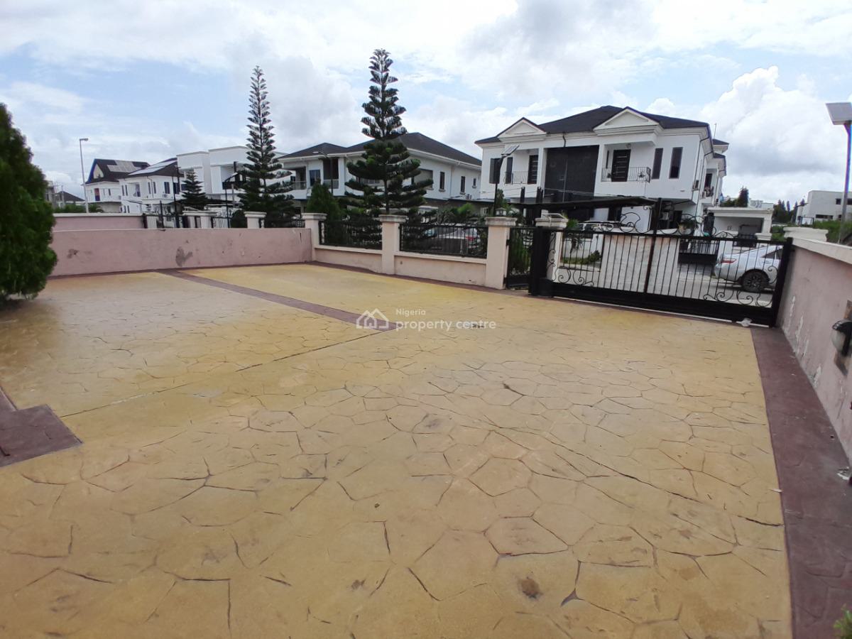 5 Bedrooms Semi-detached Duplex with Bq, Royal Gardens Estate, Ajah, Lagos, Semi-detached Duplex for Rent