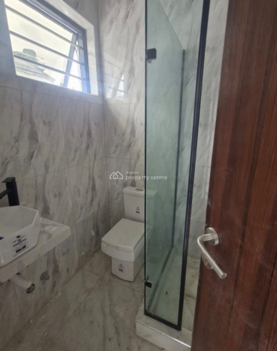 4 Bedroom Terrace with 24hours Electricity, Osapa London, Osapa, Lekki, Lagos, Terraced Duplex for Sale