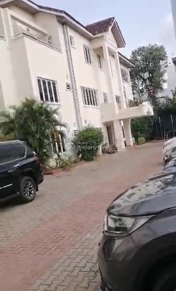 on 2400sqm Is 2 Units of 4 Bedroom Flat Penthouse 8 Units of 3 Bedroom Flat ,gym, Victoria Island (vi), Lagos, Block of Flats for Sale