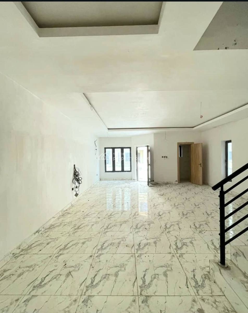 Spacious 4 Bedroom Terrace Duplex with Pool, Gym & Bq, Lekki Phase 1, Lekki, Lagos, Terraced Duplex for Sale