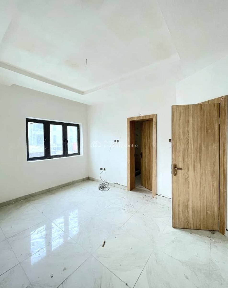 Spacious 4 Bedroom Terrace Duplex with Pool, Gym & Bq, Lekki Phase 1, Lekki, Lagos, Terraced Duplex for Sale