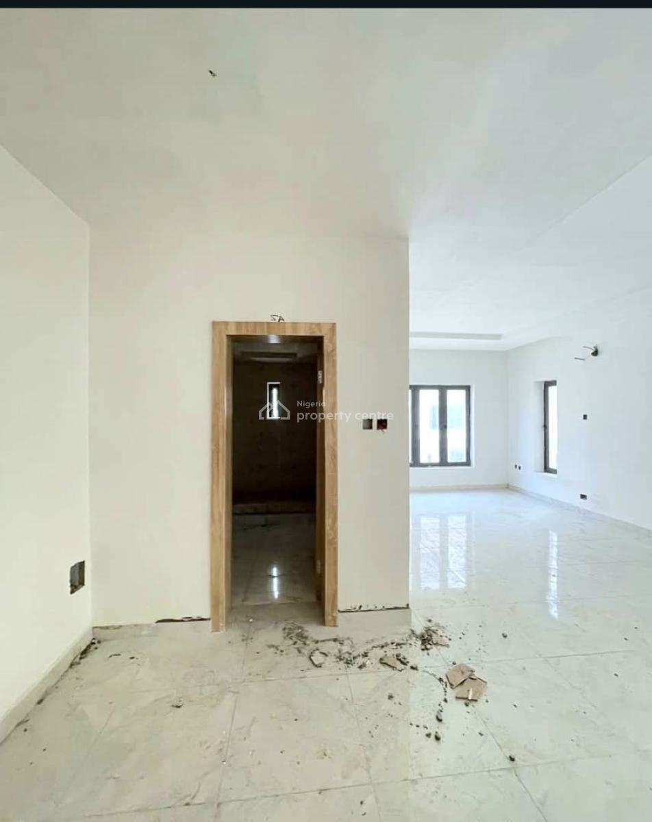 Spacious 4 Bedroom Terrace Duplex with Pool, Gym & Bq, Lekki Phase 1, Lekki, Lagos, Terraced Duplex for Sale