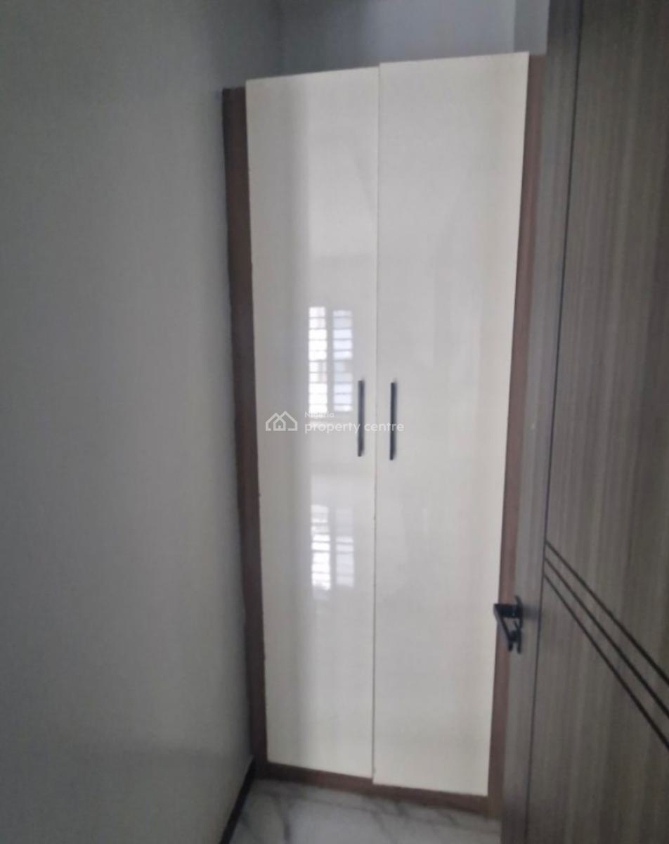 2 Bedroom Apartment, Off Freedom Way, Lekki Phase 1, Lekki, Lagos, Flat / Apartment for Sale