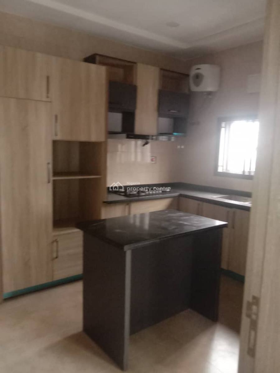 Luxury Three Bedrooms Flat, Gilmore, Jahi, Abuja, Flat / Apartment for Rent