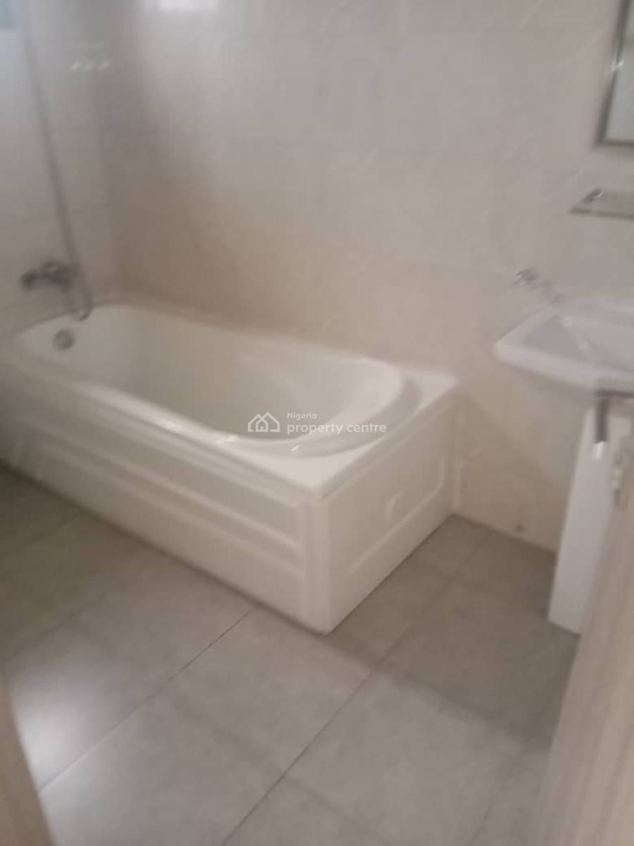 Luxury Three Bedrooms Flat, Gilmore, Jahi, Abuja, Flat / Apartment for Rent