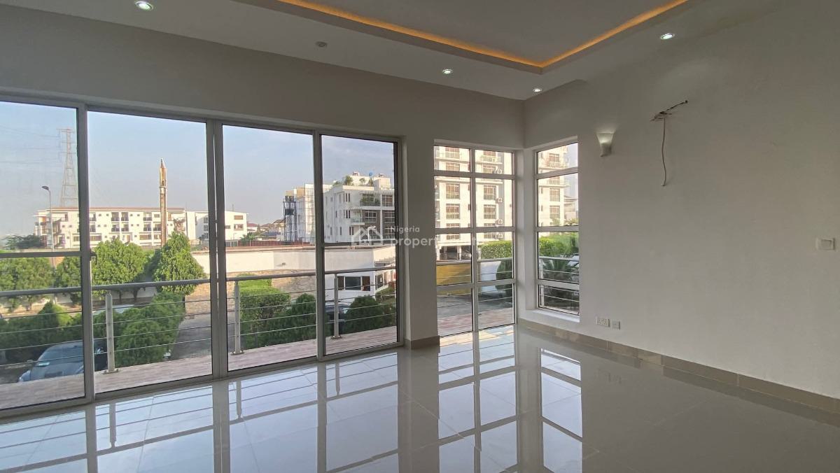 Spaciously Built 3 Bedroom Flat with Bq, Banana Island, Ikoyi, Lagos, Flat / Apartment for Sale