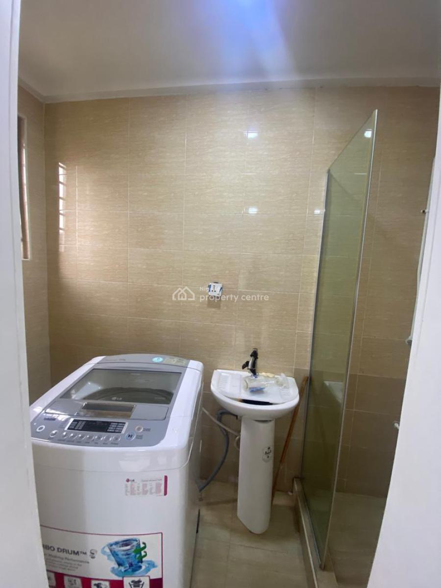 Spacious Serviced Room Self Contained in Lekki Right, By White Sands School Lekki Right, Lekki Phase 1, Lekki, Lagos, Self Contain (single Rooms) for Rent