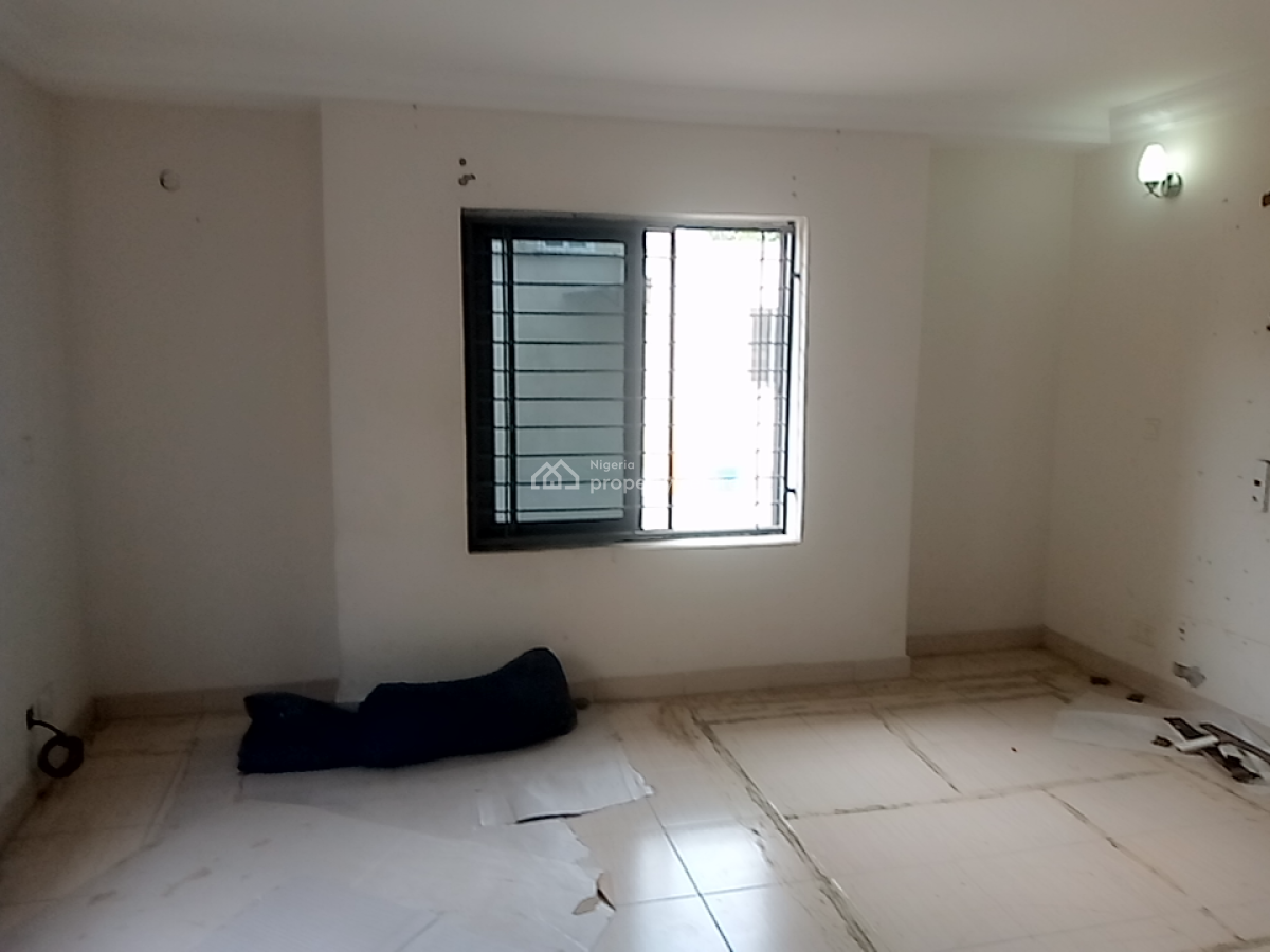 a Neatly and Massively Built 3 Bedroom Flat, Osapa, Lekki, Lagos, Flat / Apartment for Rent