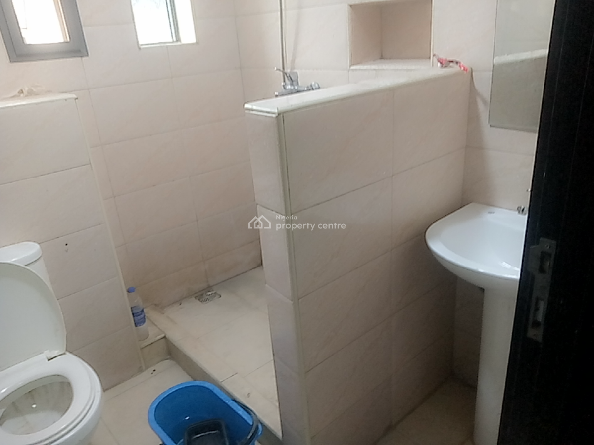 a Neatly and Massively Built 3 Bedroom Flat, Osapa, Lekki, Lagos, Flat / Apartment for Rent