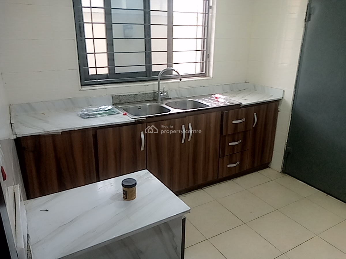 a Neatly and Massively Built 3 Bedroom Flat, Osapa, Lekki, Lagos, Flat / Apartment for Rent