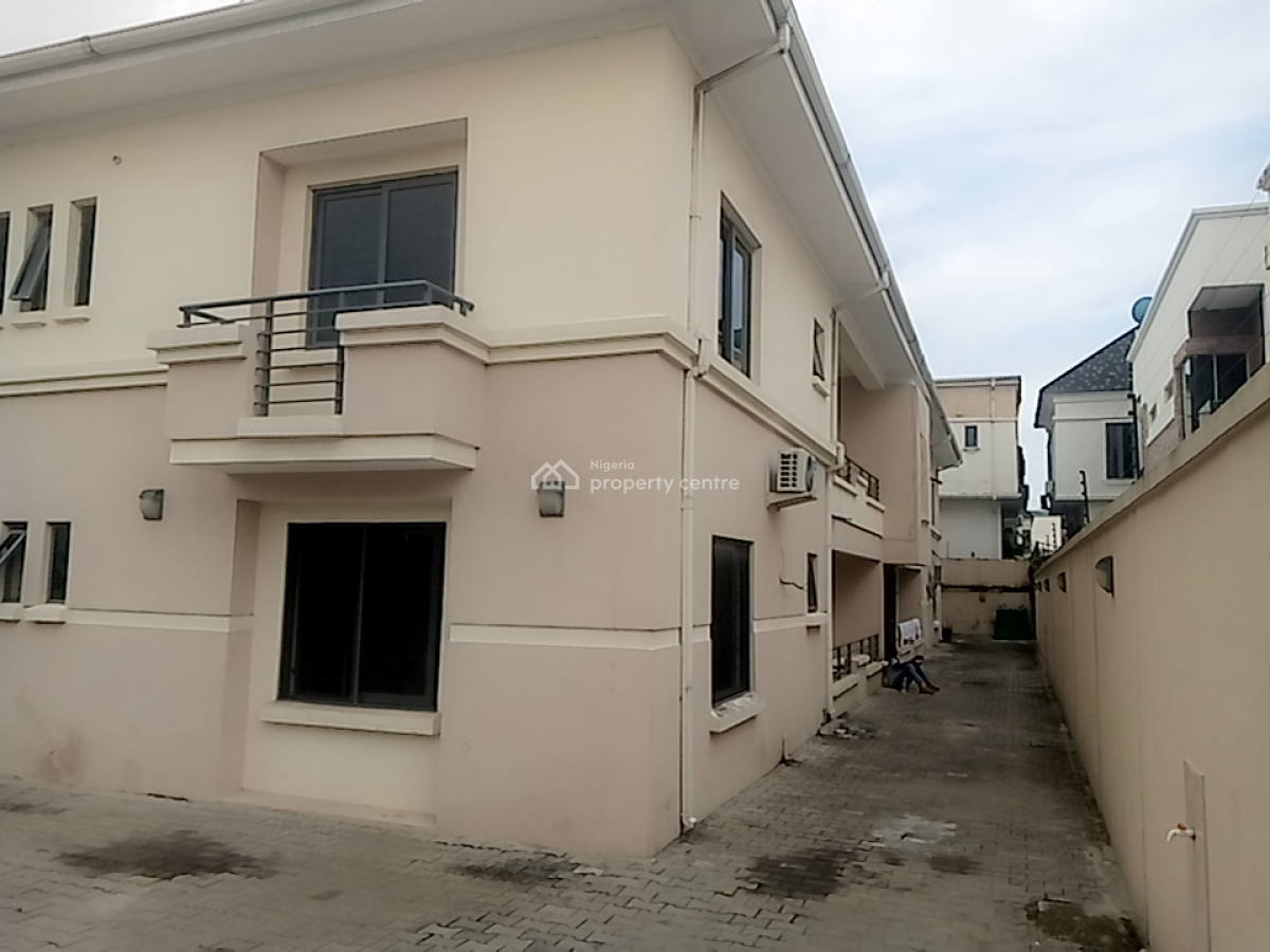 a Neatly and Massively Built 3 Bedroom Flat, Osapa, Lekki, Lagos, Flat / Apartment for Rent