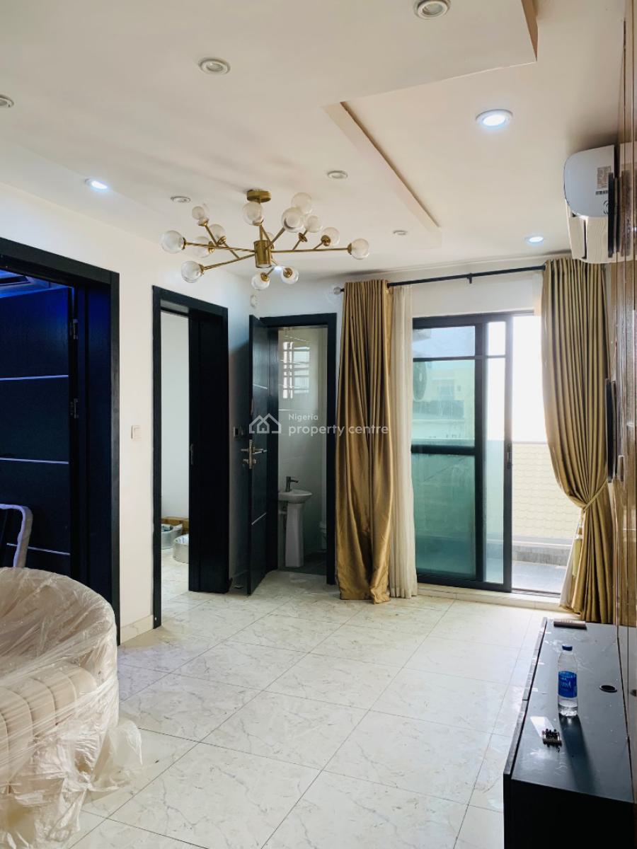 Neat 2 Bedroom Apartment, Ologolo, Lekki, Lagos, Flat / Apartment for Sale