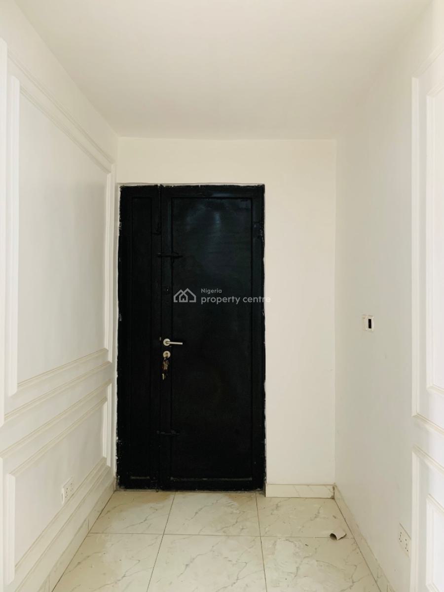 Neat 2 Bedroom Apartment, Ologolo, Lekki, Lagos, Flat / Apartment for Sale