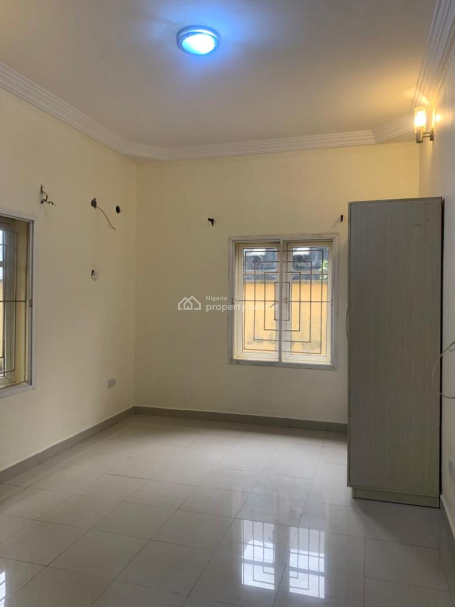 Self Serviced 2 Bedroom Flats, Off Admiralty Way, Lekki Phase 1, Lekki, Lagos, Flat / Apartment for Rent