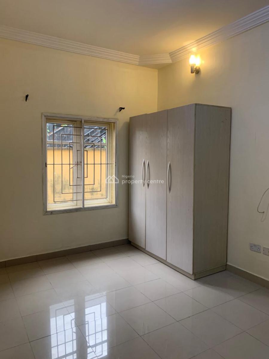 Self Serviced 2 Bedroom Flats, Off Admiralty Way, Lekki Phase 1, Lekki, Lagos, Flat / Apartment for Rent