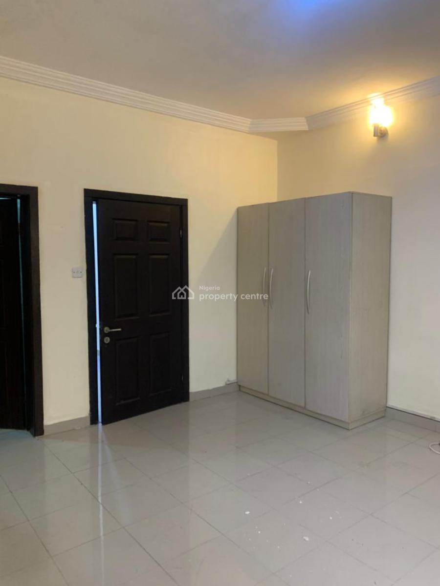 Self Serviced 2 Bedroom Flats, Off Admiralty Way, Lekki Phase 1, Lekki, Lagos, Flat / Apartment for Rent