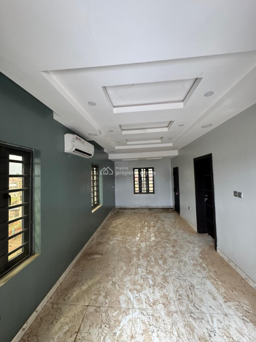 Semi-furnished 2-bedroom Modern Penthouse in a Prime Estate, Engr. Lere Adigun Gra, Basorun, Ibadan, Oyo, Detached Duplex for Rent