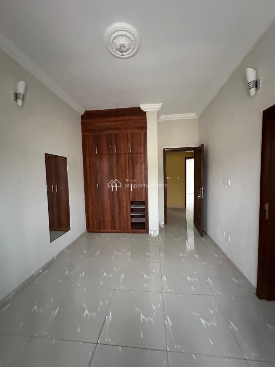 Neatly Built 3 Bedrooms Apartment with Bq, Ikate, Lekki, Lagos, Flat / Apartment for Rent