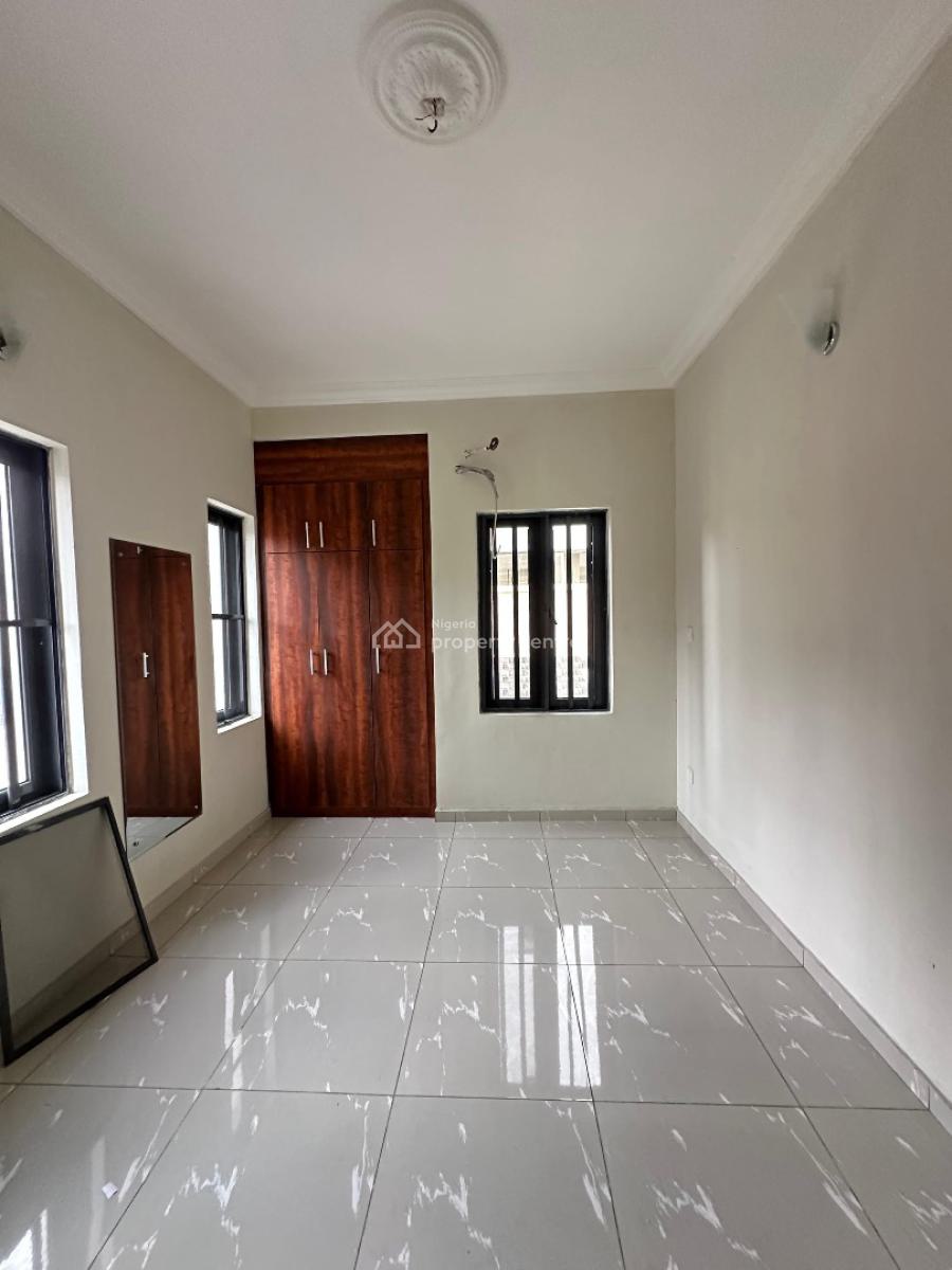 Neatly Built 3 Bedrooms Apartment with Bq, Ikate, Lekki, Lagos, Flat / Apartment for Rent