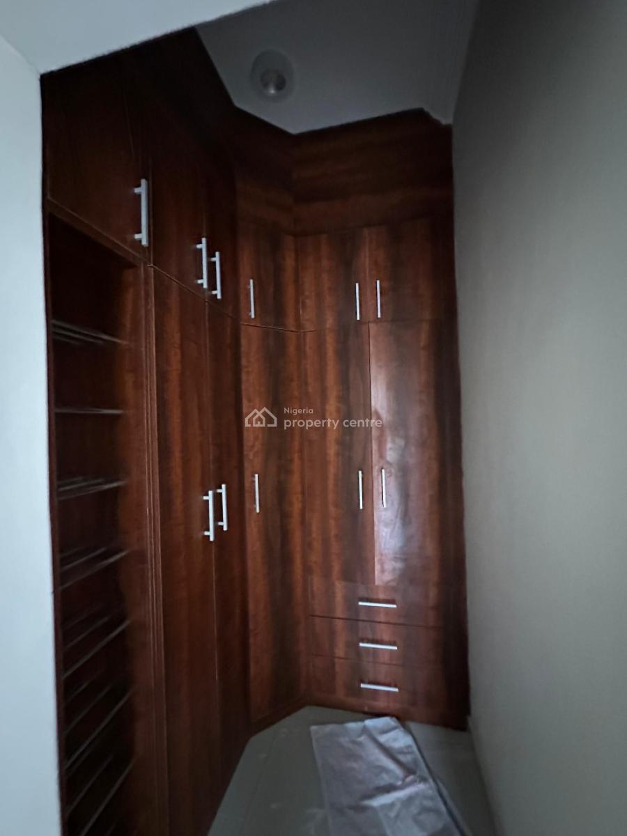 Neatly Built 3 Bedrooms Apartment with Bq, Ikate, Lekki, Lagos, Flat / Apartment for Rent