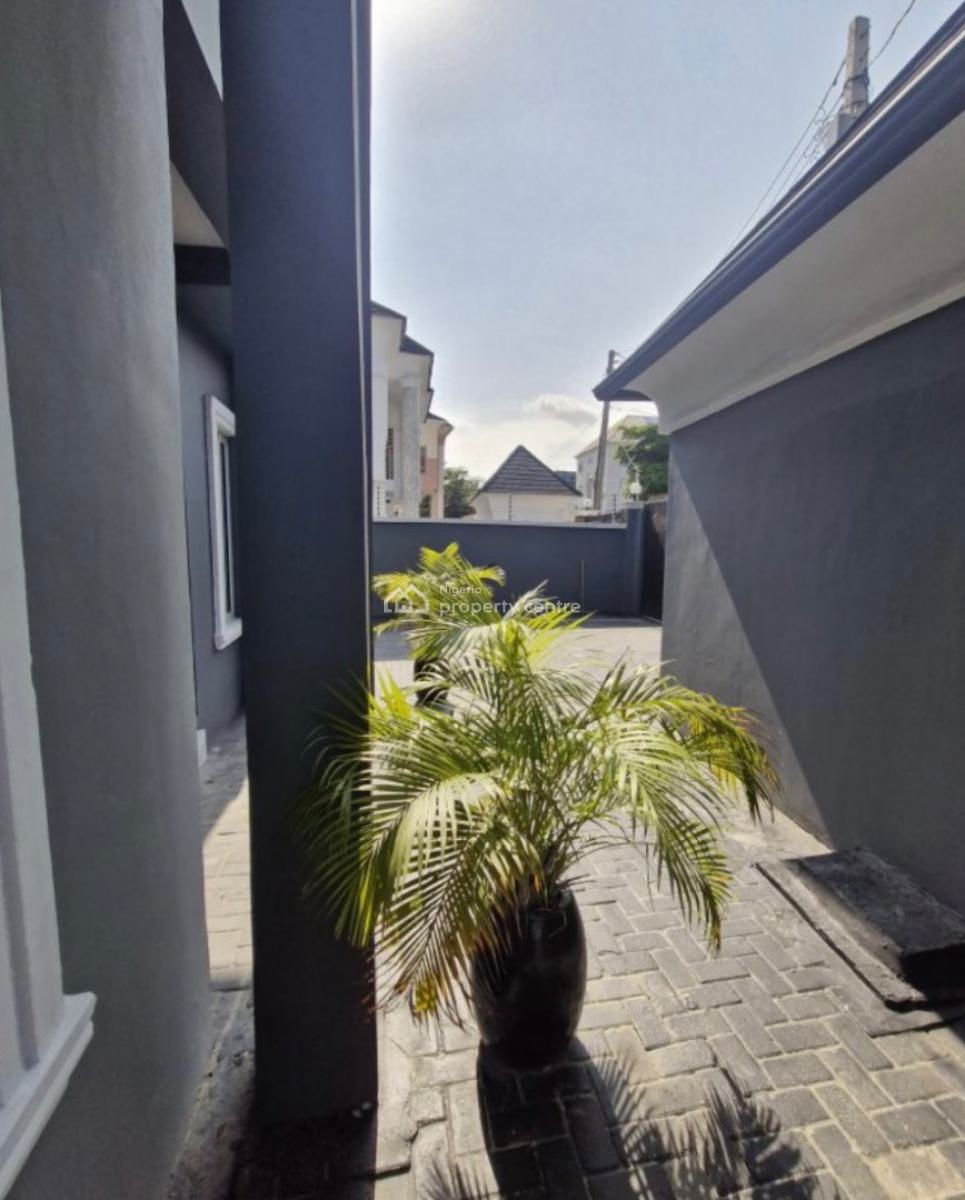 5 Bedroom Fully Detach with Bq, Lagos, Ikate, Lekki, Lagos, Detached Duplex for Sale