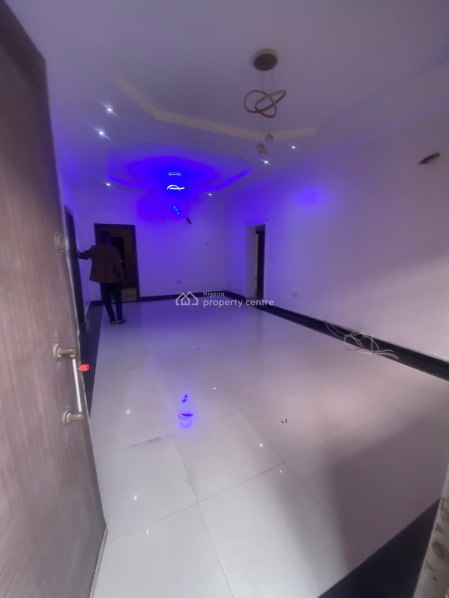 Luxury 2 Bedroom Apartment, Lekki Phase 1, Lekki, Lagos, Flat / Apartment for Rent