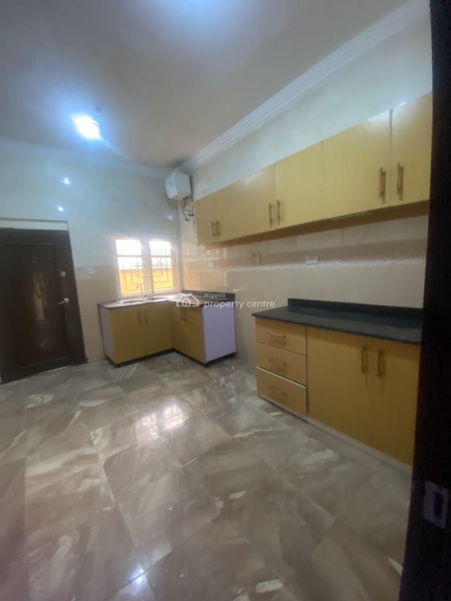 Luxury 2 Bedroom Apartment, Lekki Phase 1, Lekki, Lagos, Flat / Apartment for Rent