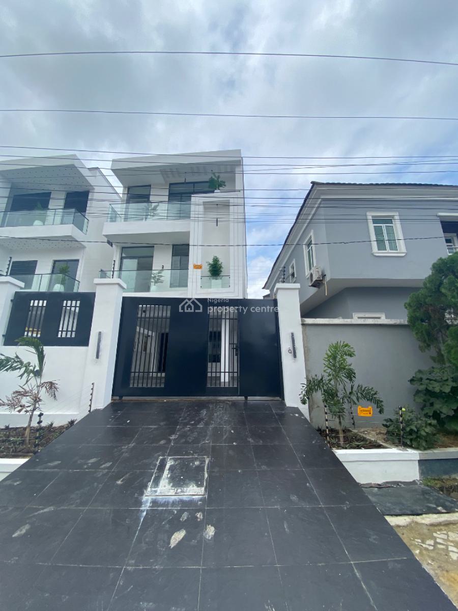 Luxury 6 Bedroom Duplex with Pool, 2kitchen and 2balconies, Chevron, Lekki, Lagos, Detached Duplex for Sale
