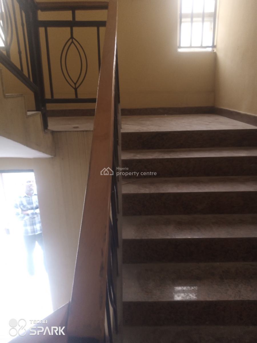 Renovated Three Bedroom Flat All Room Ensuite, Lekki Phase 1, Lekki, Lagos, Flat / Apartment for Rent