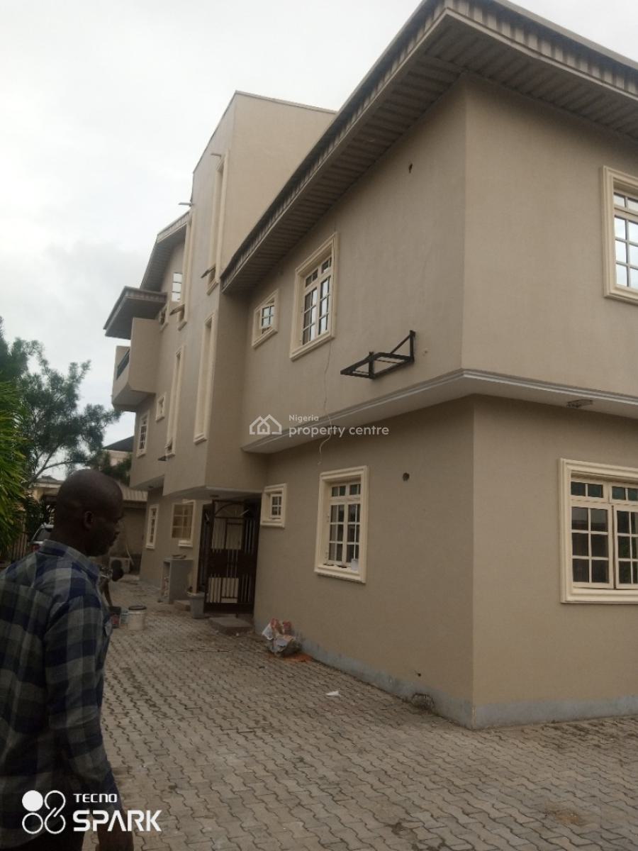 Renovated Three Bedroom Flat All Room Ensuite, Lekki Phase 1, Lekki, Lagos, Flat / Apartment for Rent
