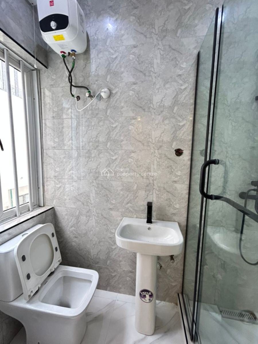 Beautifully Built 4 Bedroom Terrace Duplex with Bq, Lekki Phase 1, Lekki, Lagos, Terraced Duplex for Rent