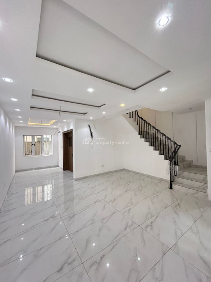 Beautifully Built 4 Bedroom Terrace Duplex with Bq, Lekki Phase 1, Lekki, Lagos, Terraced Duplex for Rent
