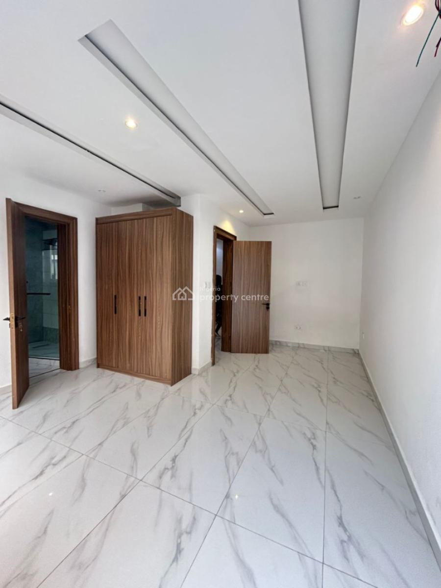 Beautifully Built 4 Bedroom Terrace Duplex with Bq, Lekki Phase 1, Lekki, Lagos, Terraced Duplex for Rent