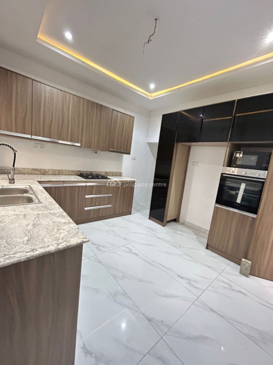 Beautifully Built 4 Bedroom Terrace Duplex with Bq, Lekki Phase 1, Lekki, Lagos, Terraced Duplex for Rent
