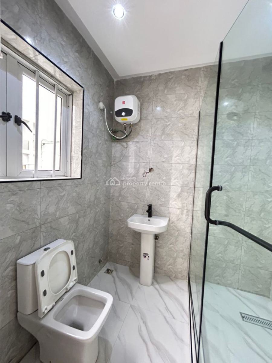Beautifully Built 4 Bedroom Terrace Duplex with Bq, Lekki Phase 1, Lekki, Lagos, Terraced Duplex for Rent