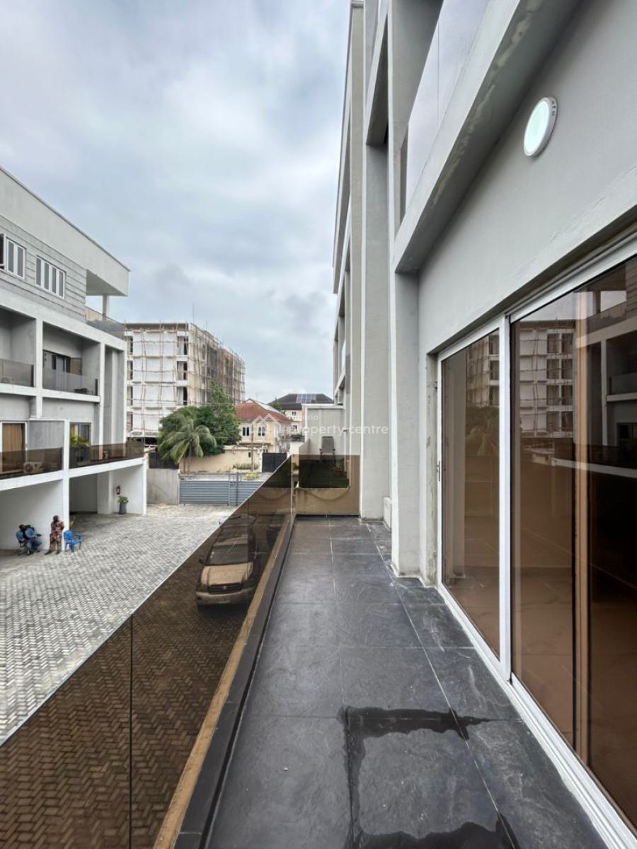 Beautifully Built 4 Bedroom Terrace Duplex with Bq, Lekki Phase 1, Lekki, Lagos, Terraced Duplex for Rent
