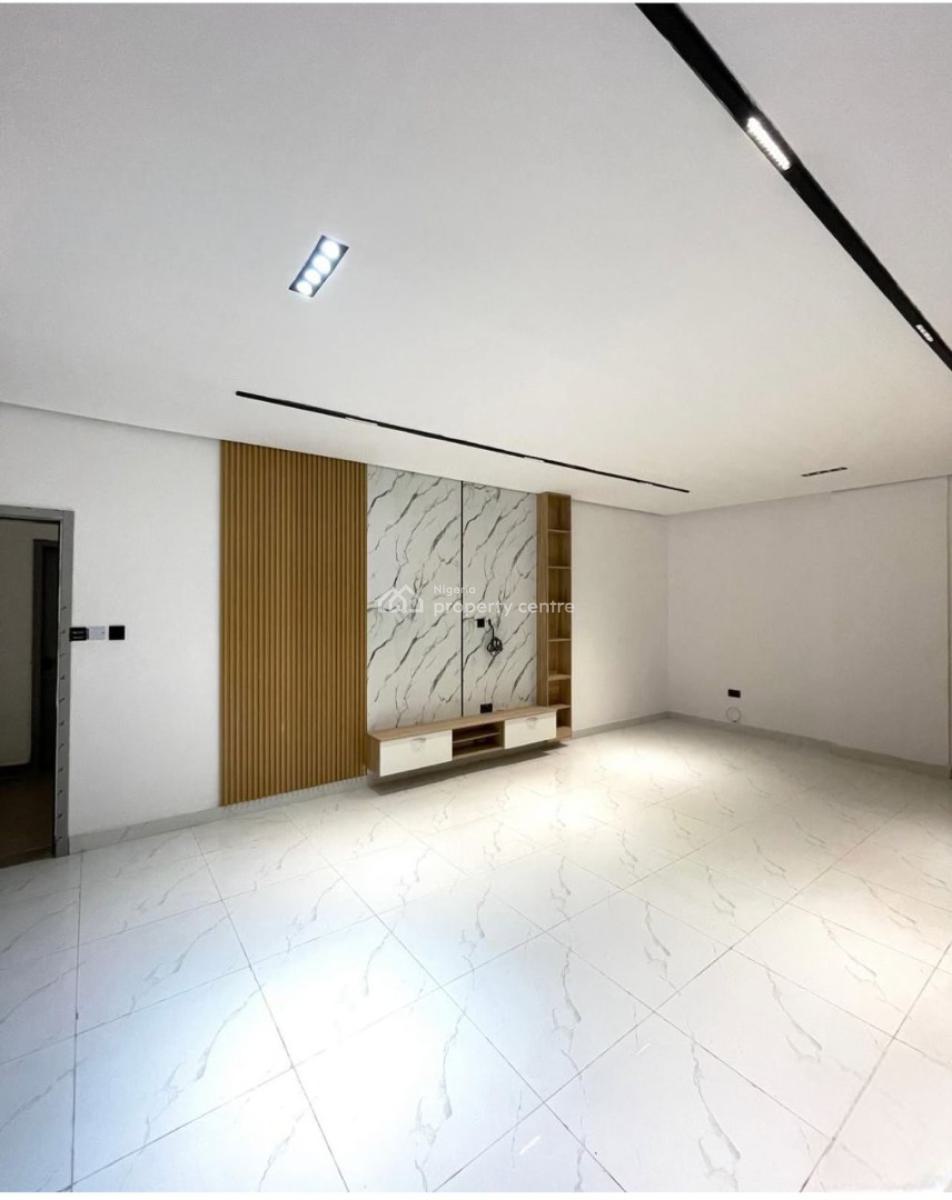 Tastefully Finished Luxury 2 Bedroom Mansionette, Lekki Phase 1, Lekki, Lagos, Terraced Duplex for Sale