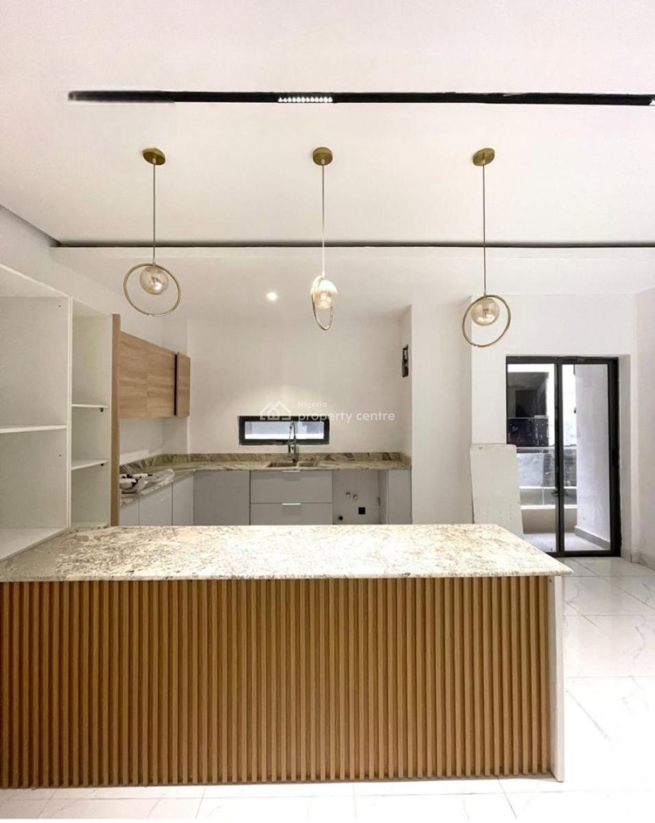 Tastefully Finished Luxury 2 Bedroom Mansionette, Lekki Phase 1, Lekki, Lagos, Terraced Duplex for Sale