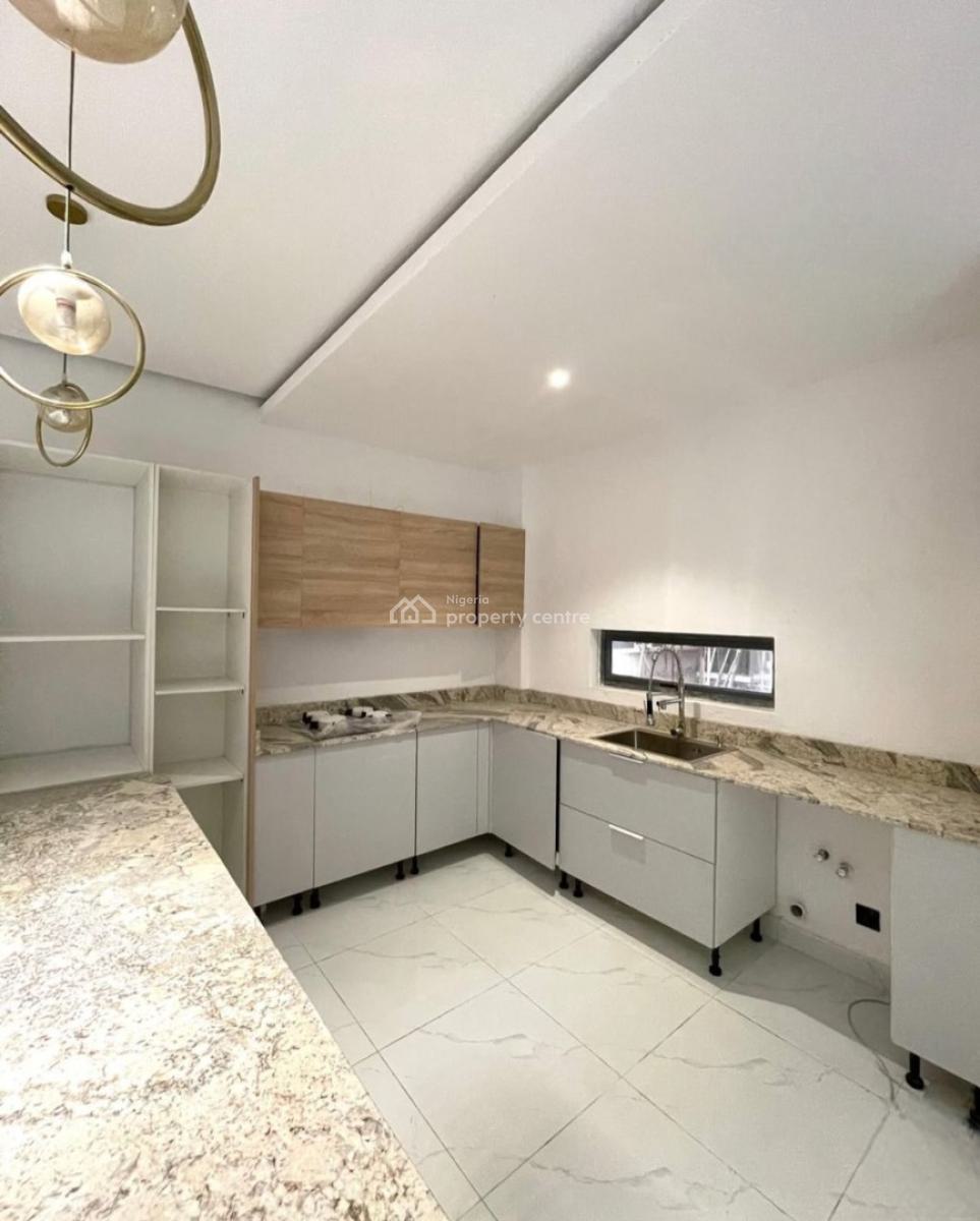 Tastefully Finished Luxury 2 Bedroom Mansionette, Lekki Phase 1, Lekki, Lagos, Terraced Duplex for Sale