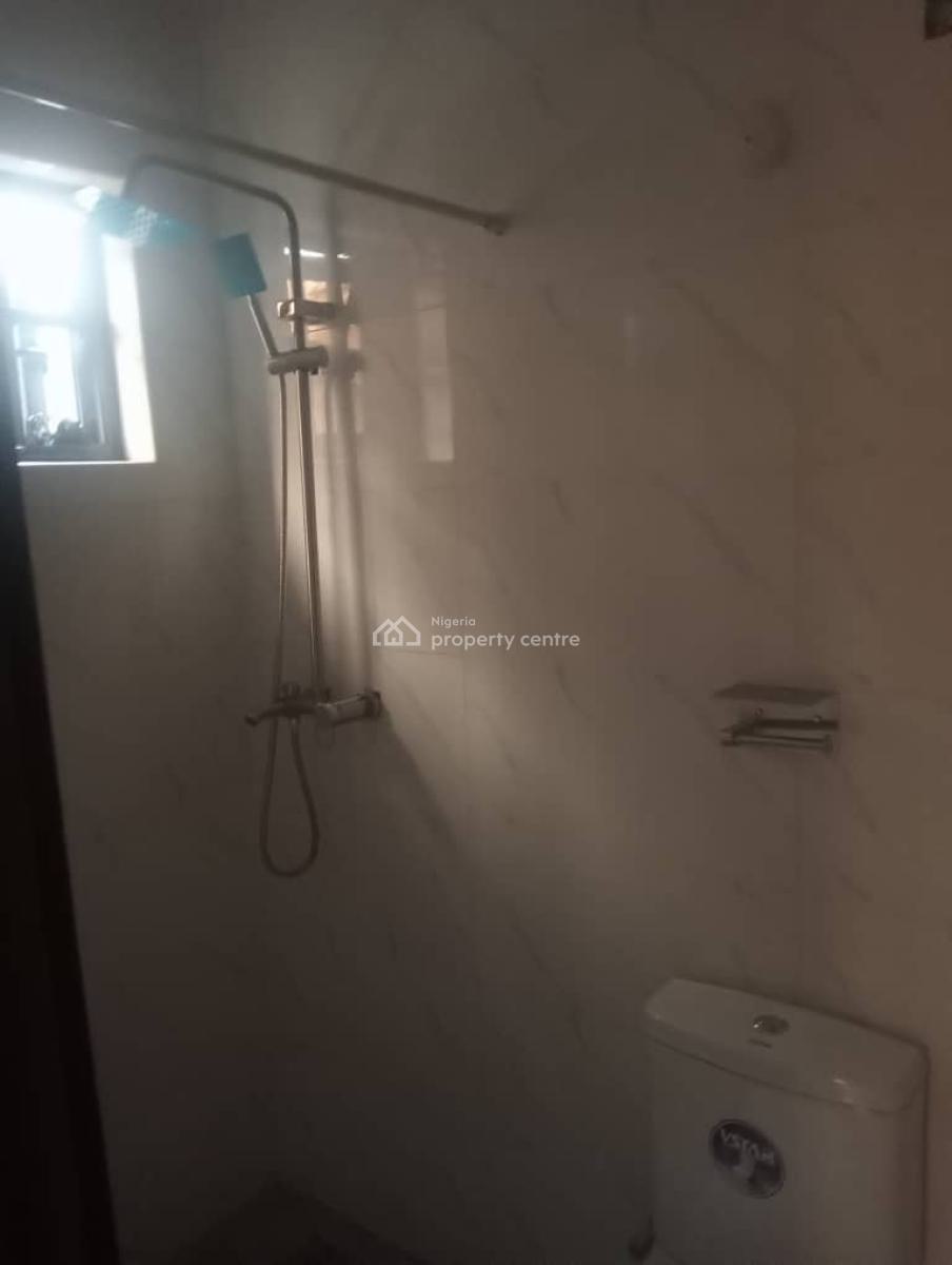 Newly Built 2 Bedroom Flat, Gra Phase 1, Magodo, Lagos, Flat / Apartment for Rent
