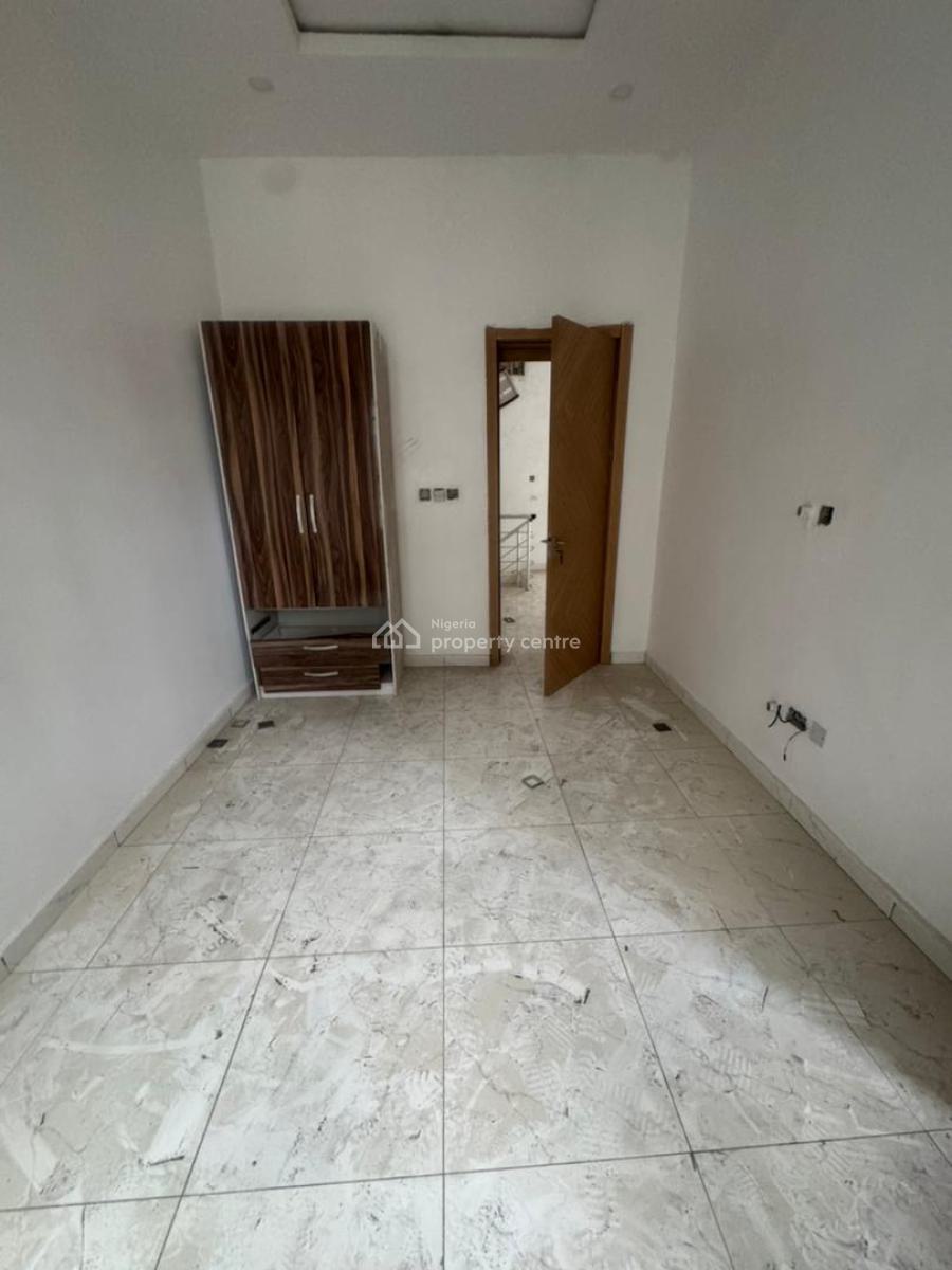 Luxury Semi Master Bedroom, Orchid Road, Lekki Phase 2, Lekki, Lagos, Self Contain (single Rooms) for Rent