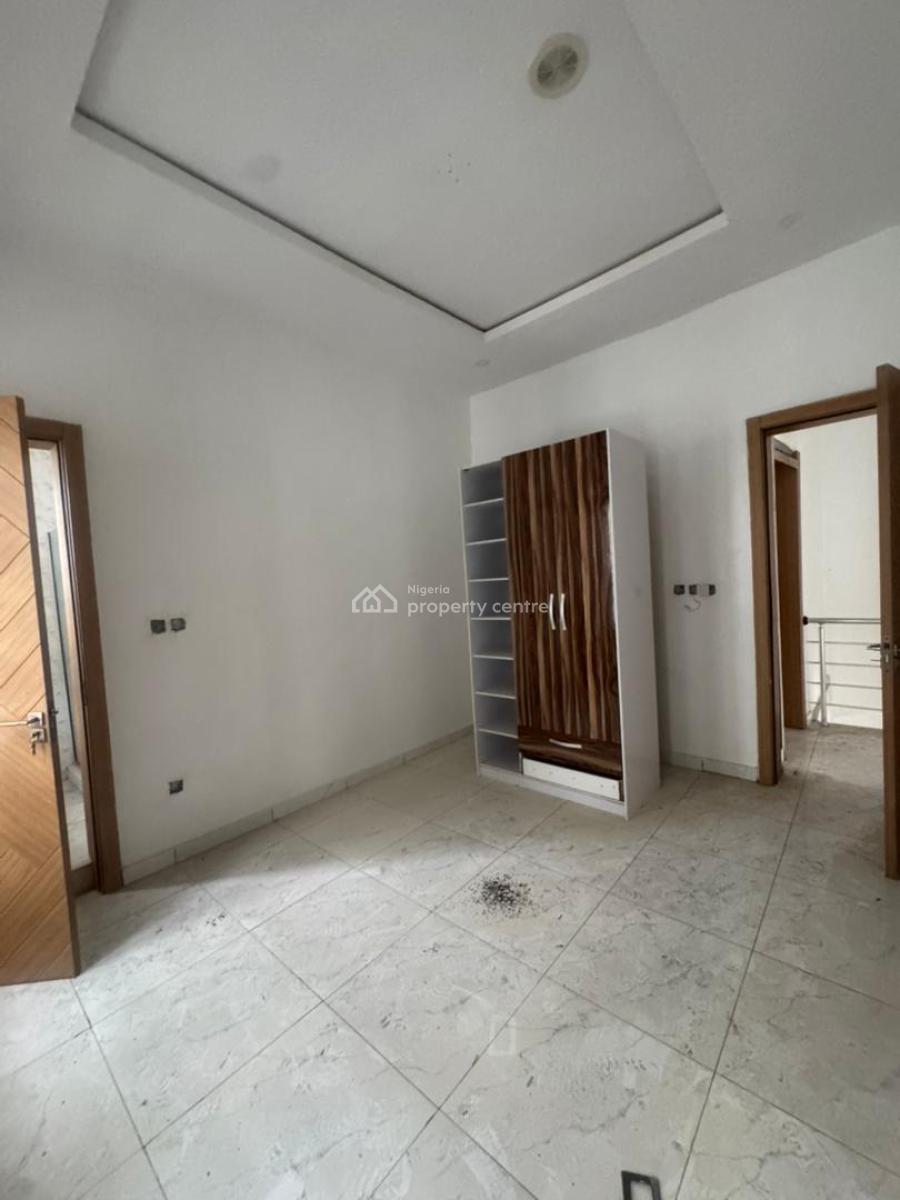 Luxury Semi Master Bedroom, Orchid Road, Lekki Phase 2, Lekki, Lagos, Self Contain (single Rooms) for Rent
