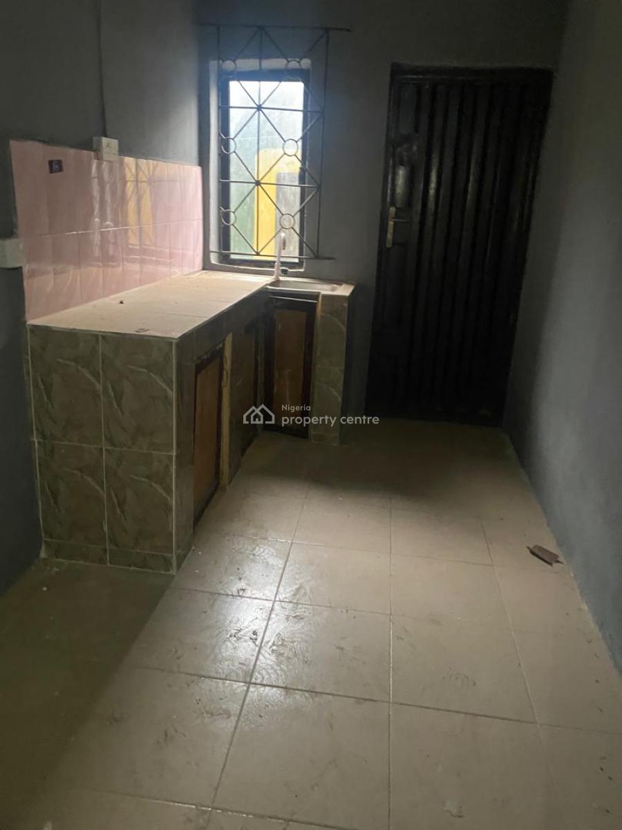 Clean 3 Bedroom Flat Apartment, Olowora, Magodo, Lagos, Flat / Apartment for Rent
