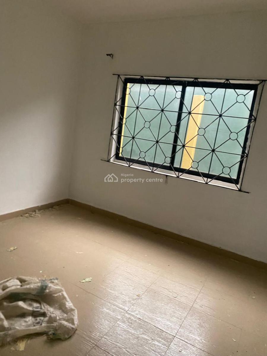 Clean 3 Bedroom Flat Apartment, Olowora, Magodo, Lagos, Flat / Apartment for Rent